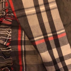 Burberry-like plaid scarf